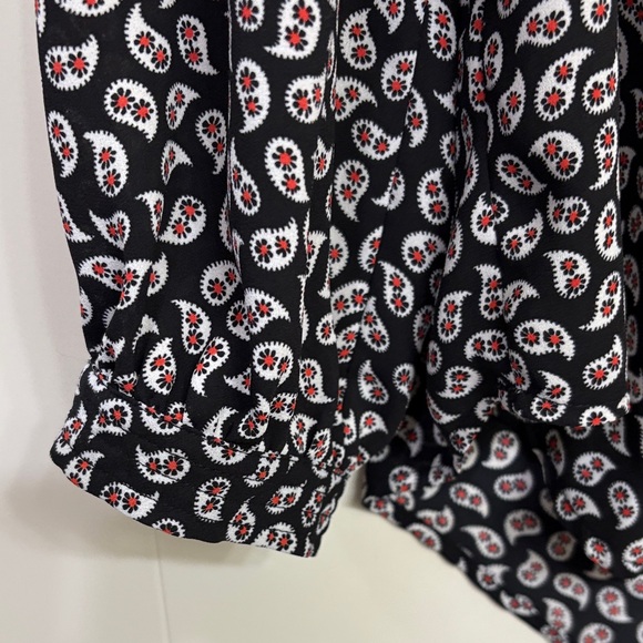 LOFT Black and White Printed Blouse - Picture 7 of 12